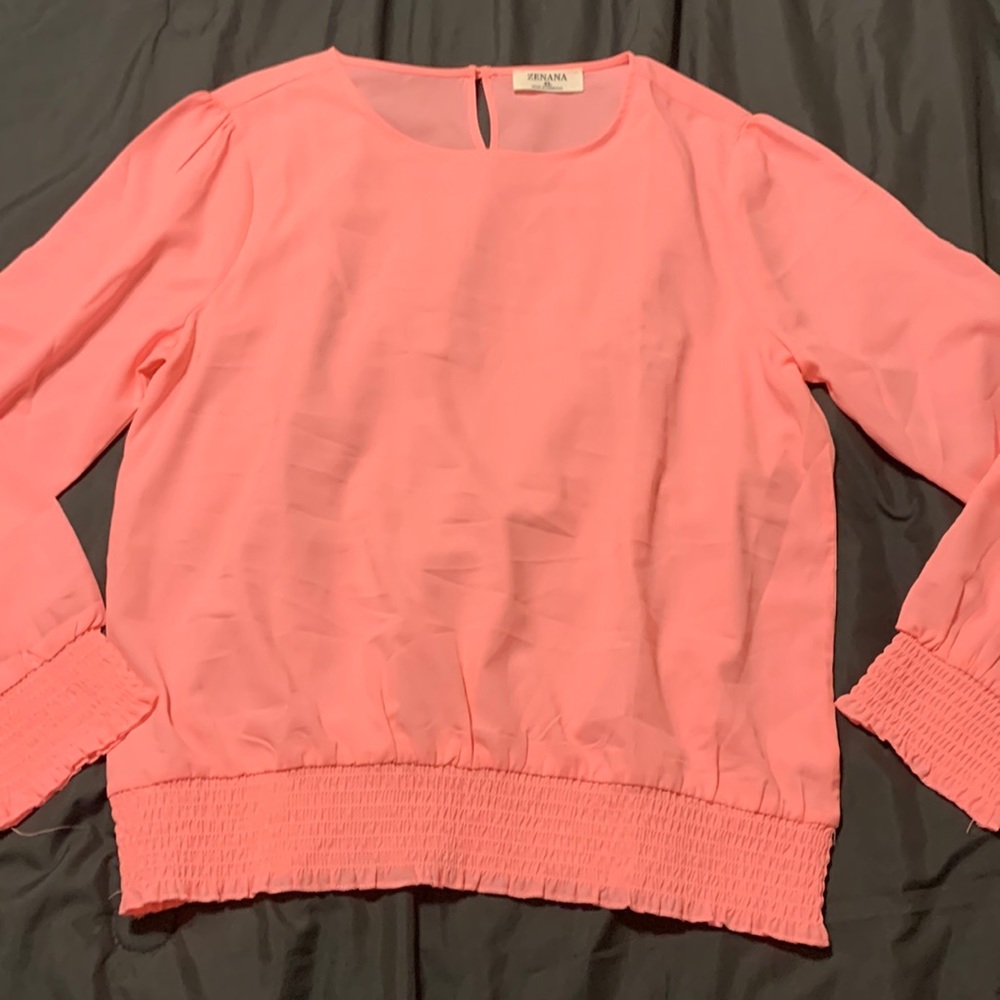 🩷Beautiful pink blouse 🩷 - NWOT!!